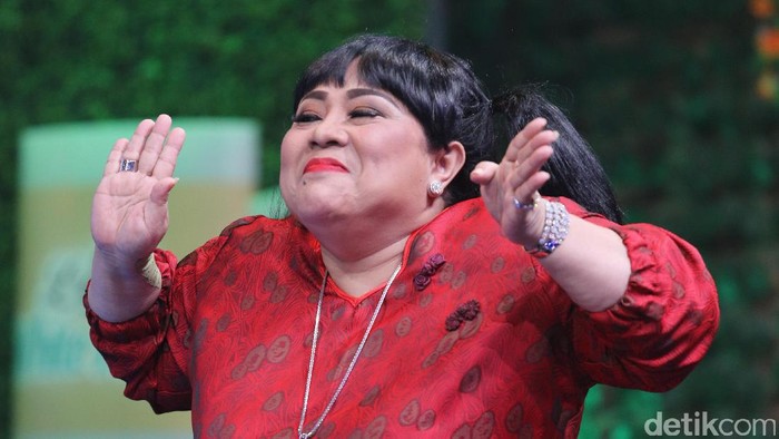 Nunung mengaku telah menggunakan sabu semenjak 20 tahun lalu. Foto: Nunung (Hanif/detikhot) Nunung mengaku telah menggunakan sabu semenjak 20 tahun lalu. Foto: Nunung (Hanif/detikhot)