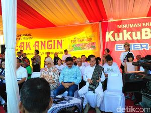 Ini Pesan Djarot ke Tukang Jamu yang Mudik Bareng di TMII