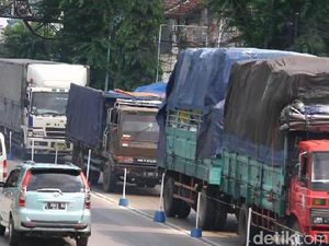 Tol Layang Japek Beroperasi, Truk Setuju Dibatasi saat Nataru? Tol Layang Japek Beroperasi, Truk Setuju Dibatasi saat Nataru?