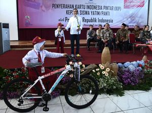 Jokowi Dilarang Bagi-bagi Sepeda Saat Kampanye Pilpres 2019