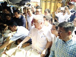 Mentan, Mendag, dan Djarot Cek Kestabilan Harga di Pasar Cipinang