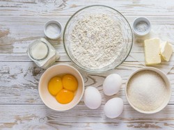 Kehabisan Telur dan Mentega Saat Bikin Kue? Ganti Saja dengan Bahan Ini (1)