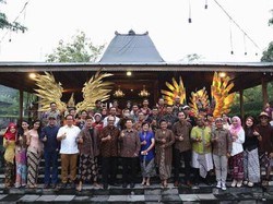 Agen Travel India Terpukau Uniknya Joglosemar