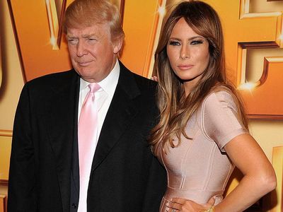 Foto: Warna-warni Dasi yang Dipakai Donald Trump Saat Bersama Melania