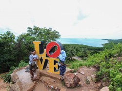 Akhir Pekan Romantis di Karimunjawa, Mau?