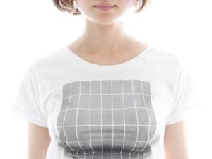 Kaos Ini Bikin Payudara Terlihat Lebih Besar, Mau Coba?