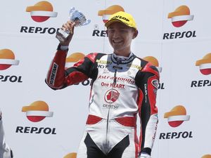 Dimas Ekky Naik Podium di Catalunya Dimas Ekky Naik Podium di Catalunya