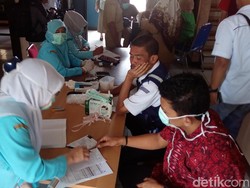 Mudik 2017, Dinkes Garut Tes Kesehatan Sopir Bus