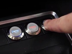 Sekarang Bunyinya Tin, Begini Suara Klakson Zaman Dulu