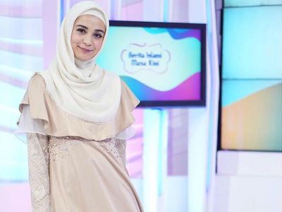 Foto: 10 Inspirasi Baju Lebaran ala Oki Setianadewi Hingga Zaskia Sungkar