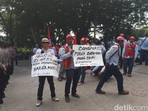 Ini Tuntutan Awak Mobil Tangki Pertamina yang Demo di Plumpang