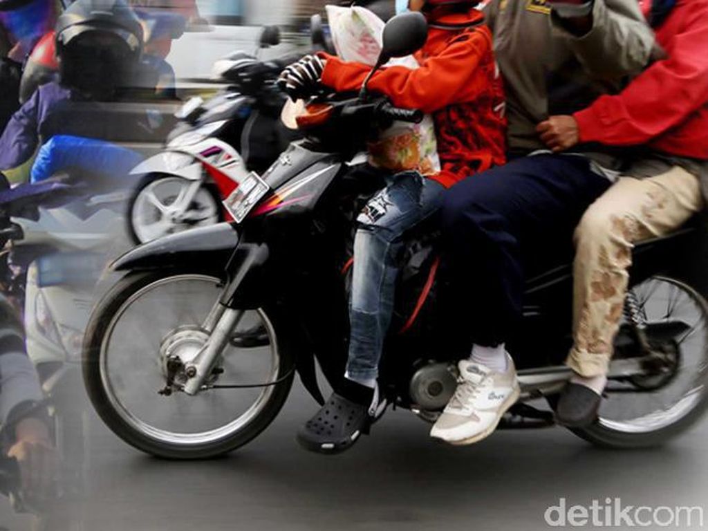 Ini Alasan Orang Keukeuh Mudik Naik Motor Ini Alasan Orang Keukeuh Mudik Naik Motor