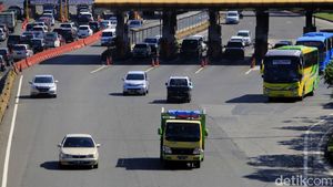 Exit Tol Cileunyi Didominasi Pemudik dari Luar Bandung