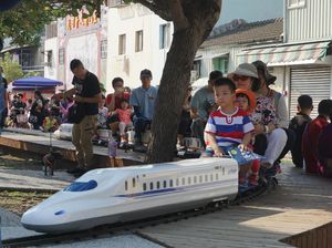 Anda Bisa Naik Miniatur Kereta di Museum Ini