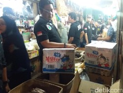 Polisi dan BPOM Temukan Samyang Tanpa Izin Edar di Pasar Grogol
