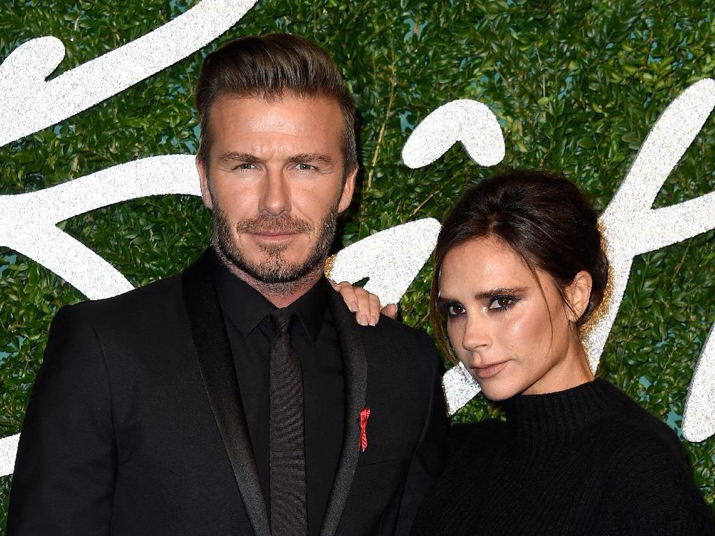 Pernikahan Victoria dan David Beckham di Ambang Perceraian? Pernikahan Victoria dan David Beckham di Ambang Perceraian?