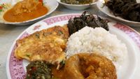 Gulai Tambusu, Telur Dadar hingga Dendeng Minang yang Garing Ada di Sini