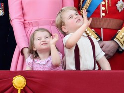 Gemas! Pangeran George dan Putri Charlotte Curi Perhatian di Acara Parade