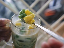 nikmatnya berbuka dengan es cendol