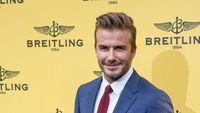 Foto: Inspirasi Tampil Stylish dengan Jas ala David Beckham