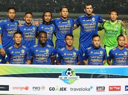 Duel Lini Tengah Maung Bandung dan Juku Eja