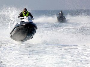 Ngeri Banget! 2 Turis Tersesat Ditembak Mati Tentara Saat Main Jet Ski