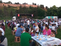 Rezeki yang Terus Mengalir Saat Ramadan di Serbia