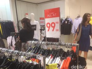 Zara Diskon Hingga 50%, T-shirt Mulai dari Rp 99 Ribu Zara Diskon Hingga 50%, T-shirt Mulai dari Rp 99 Ribu