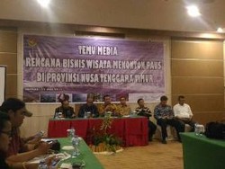Pemprov NTT Kaji Prospek Wisata Nonton Paus di Lembata