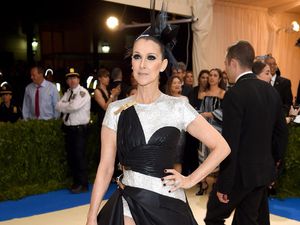 Celine Dion Pose Tanpa Busana untuk Vogue