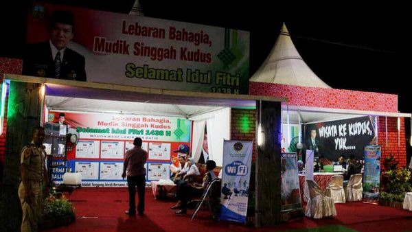 Posko Bahagia Manjakan Para Pemudik di Kudus