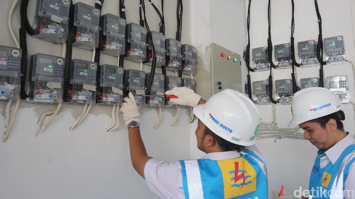 Menyambut idul fitri Idul Fitri 1438H, Perusahaan Listrik Negara (PLN) memberi potongan harga hingga 50 persen untuk penyambungan tambah daya dan baru.