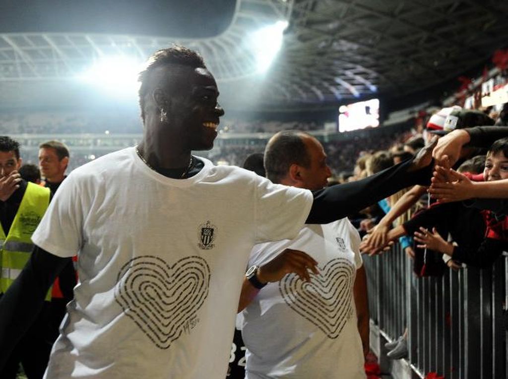 Nice Akan Pertimbangkan Balotelli untuk Musim Depan Nice Akan Pertimbangkan Balotelli untuk Musim Depan