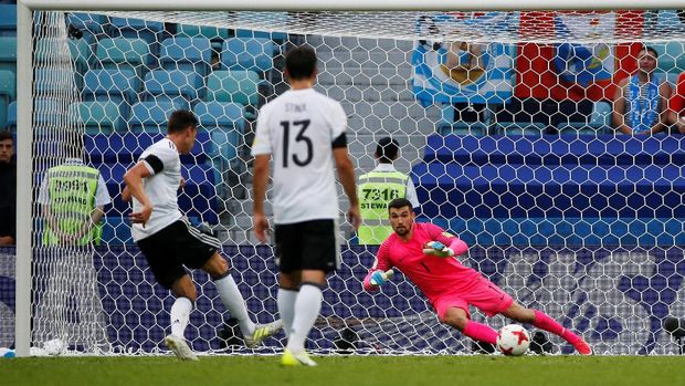Debut Manis Kapten Draxler
