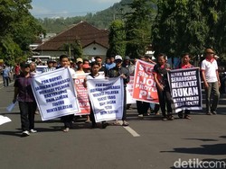 Kontraktor Trenggalek Demo, Tuding DPRD Mainkan Proyek Pembangunan