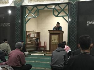 Dua Pelajaran Penting dari Dua Masjid dalam Malam Ke-25 Ramadan