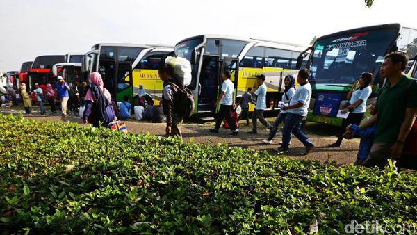 Ribuan Warga Jawa Tengah Mudik Gratis dari Jakarta