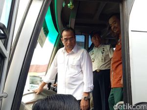 Arus Balik, Menhub Minta Operasional Truk Ditunda Sampai 3 Juli