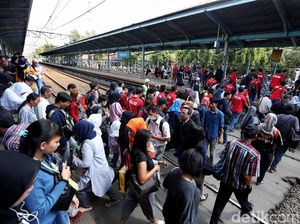 Jelang Lebaran, Penumpang Lokal di Stasiun Padalarang Naik 2 Kali Lipat