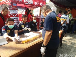 Jalani Tes Urine, 56 Sopir Bus di Terminal Kalideres Bebas Narkoba