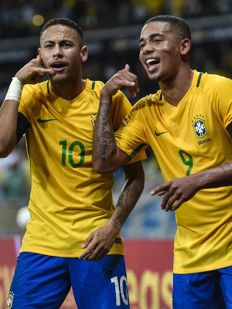 Neymar Curhat Ke Gabriel Jesus Soal Cedera Metatarsalnya