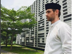 Perjalanan Ruppert Keliling Dunia: Terpikat Islam di Indonesia