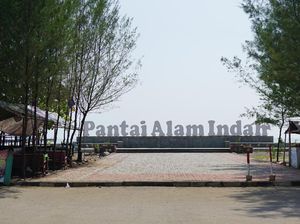 Momen Menegangkan 3 Bocah Tegal Hanyut ke Laut Saat Asyik Main Kasur Bekas Momen Menegangkan 3 Bocah Tegal Hanyut ke Laut Saat Asyik Main Kasur Bekas