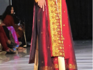 Fashion Khas Sumbar Dipamerkan di Minangkabau Fashion Festival 2017