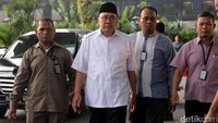Terjaring OTT, Gubernur Bengkulu Diboyong ke KPK