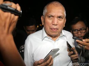 Politikus Golkar Bantah Komisi II DPR Terima Duit dari Miryam Politikus Golkar Bantah Komisi II DPR Terima Duit dari Miryam