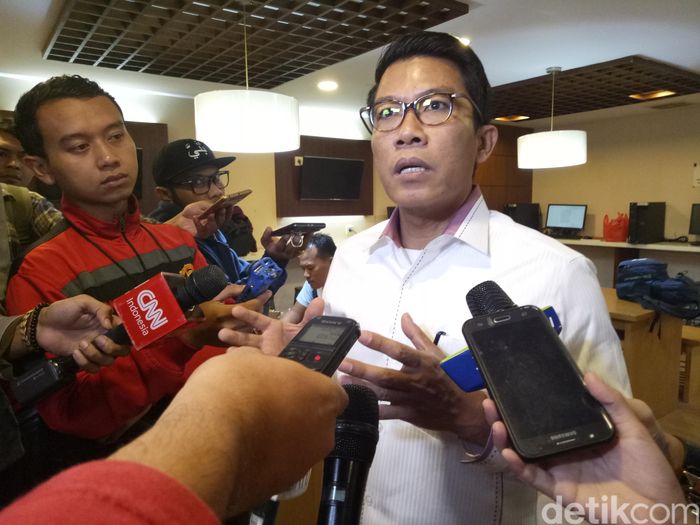 Foto: Misbakhun (Gibran Maulana Ibrahim/detikcom) Foto: Misbakhun (Gibran Maulana Ibrahim/detikcom)