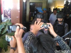 Saat Istri Ditangkap KPK, Gubernur Bengkulu Sedang Rapat