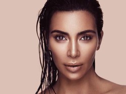 Berkulit Gelap di Iklan Makeup, Kim Kardashian Dikritik Netizen