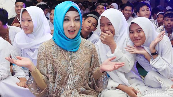 Indahnya Berbagi Seperti Terry Putri